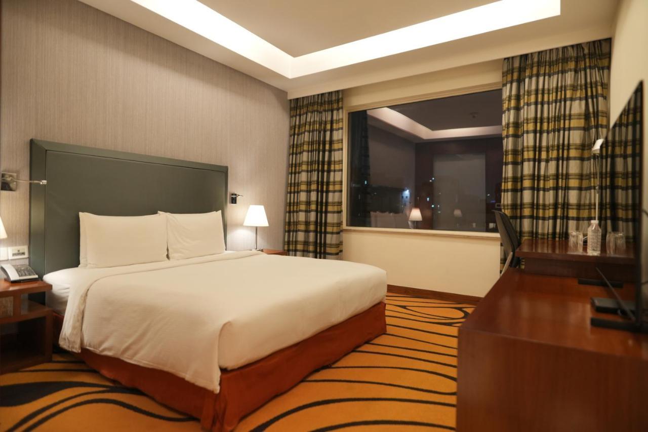 Doubletree By Hilton Gurgaon New Delhi Ncr Hotel Bagian luar foto