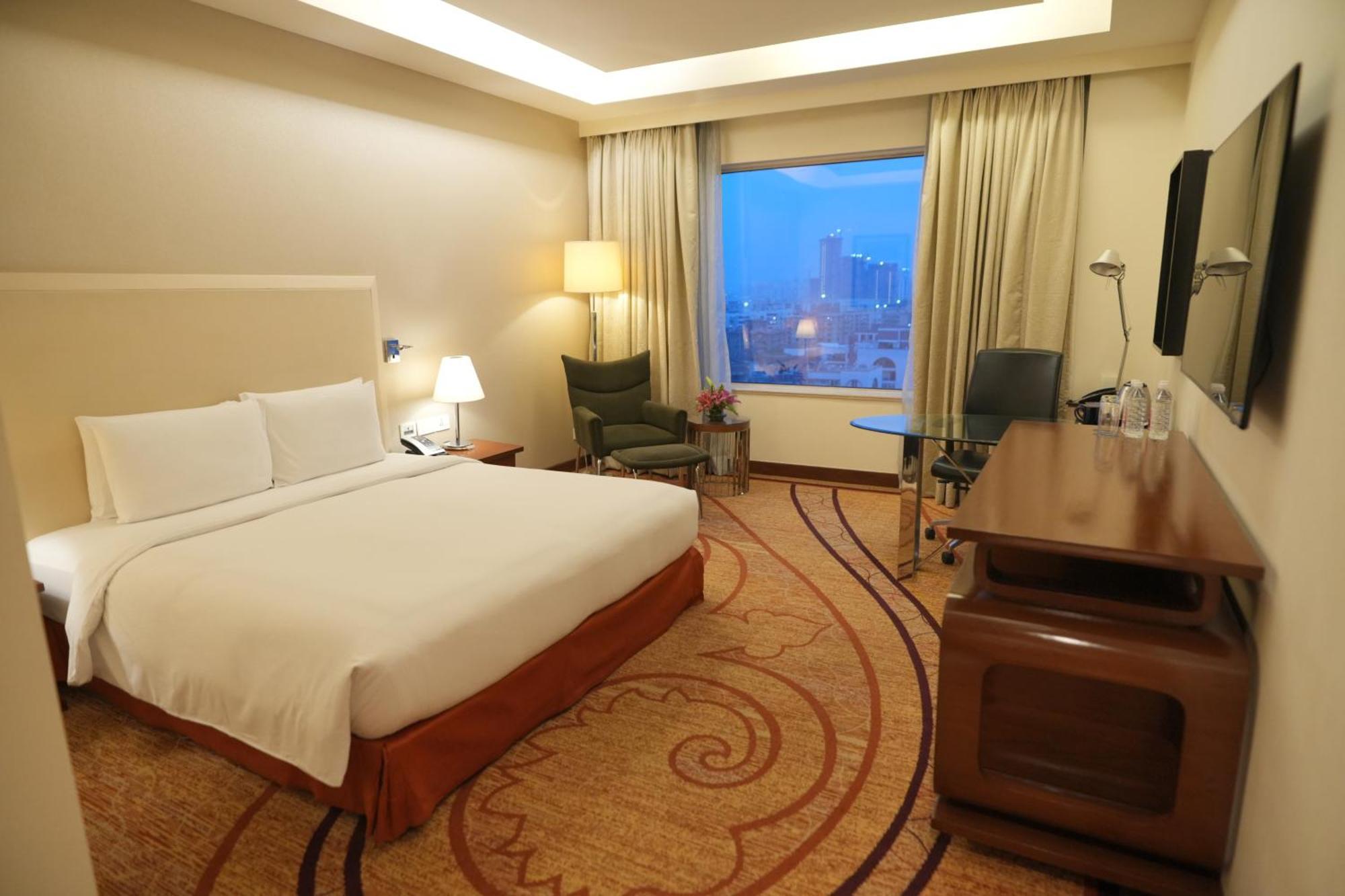 Doubletree By Hilton Gurgaon New Delhi Ncr Hotel Bagian luar foto