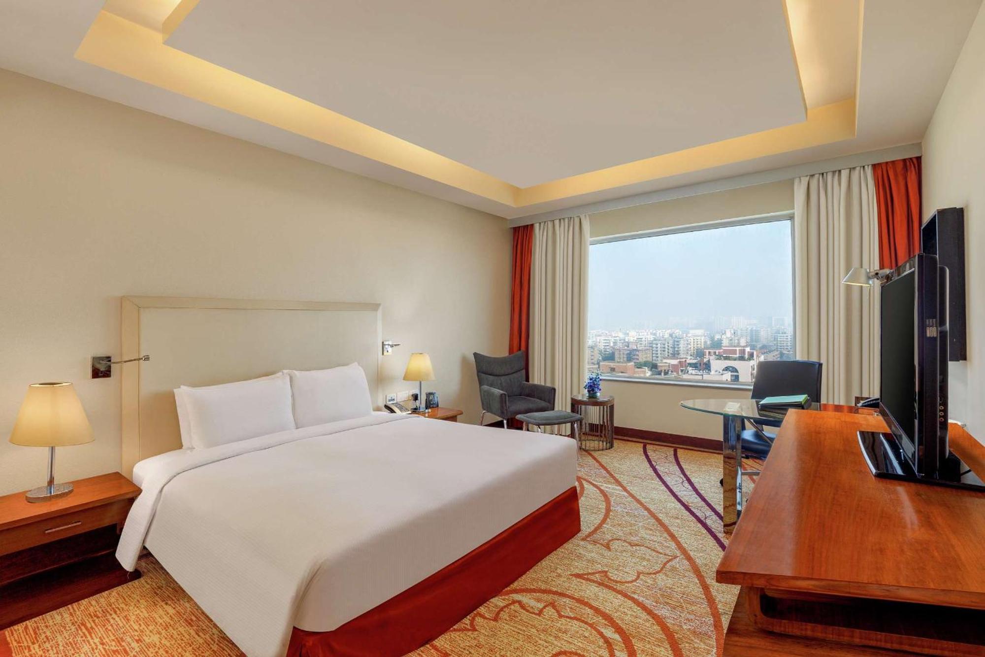 Doubletree By Hilton Gurgaon New Delhi Ncr Hotel Bagian luar foto