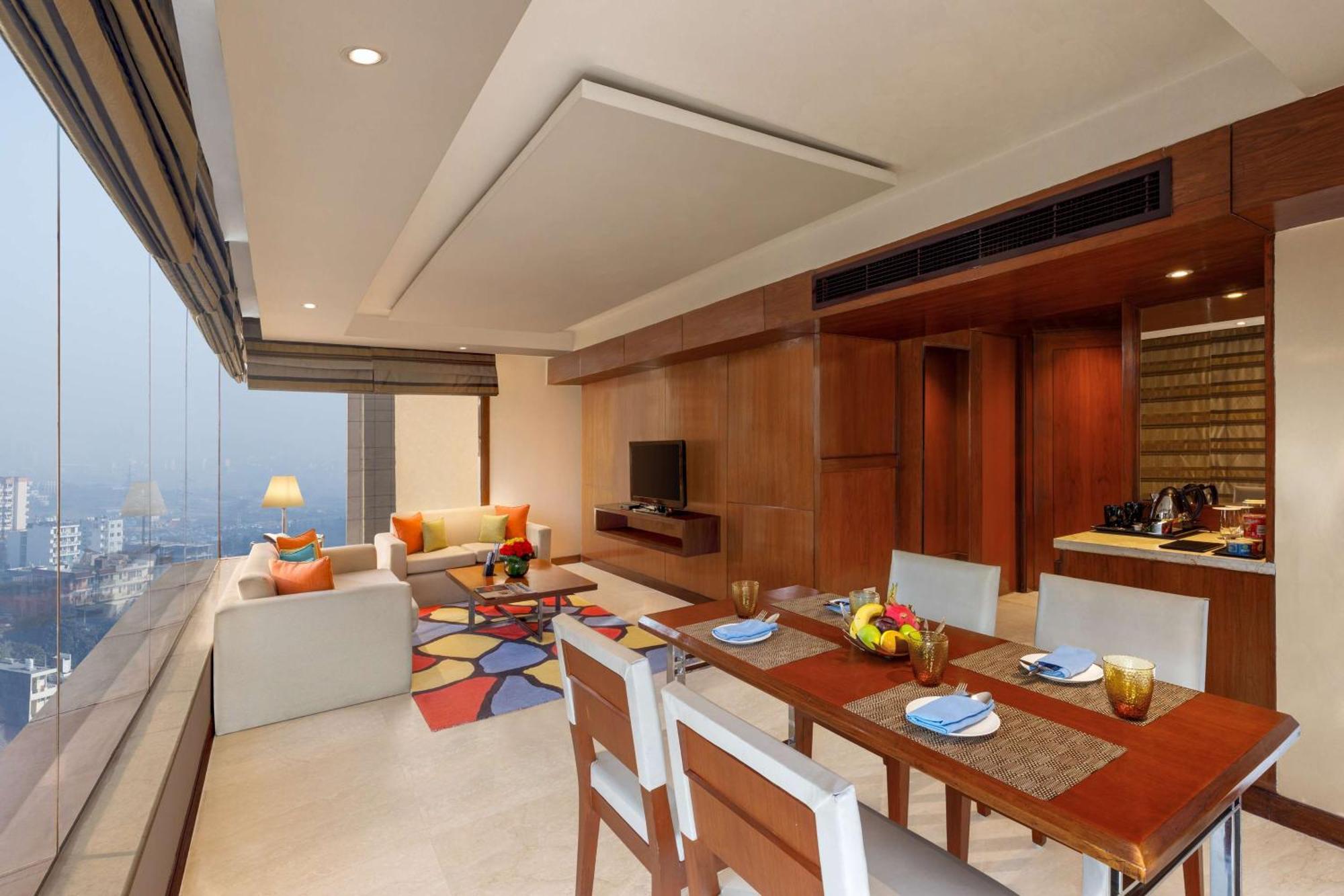 Doubletree By Hilton Gurgaon New Delhi Ncr Hotel Bagian luar foto
