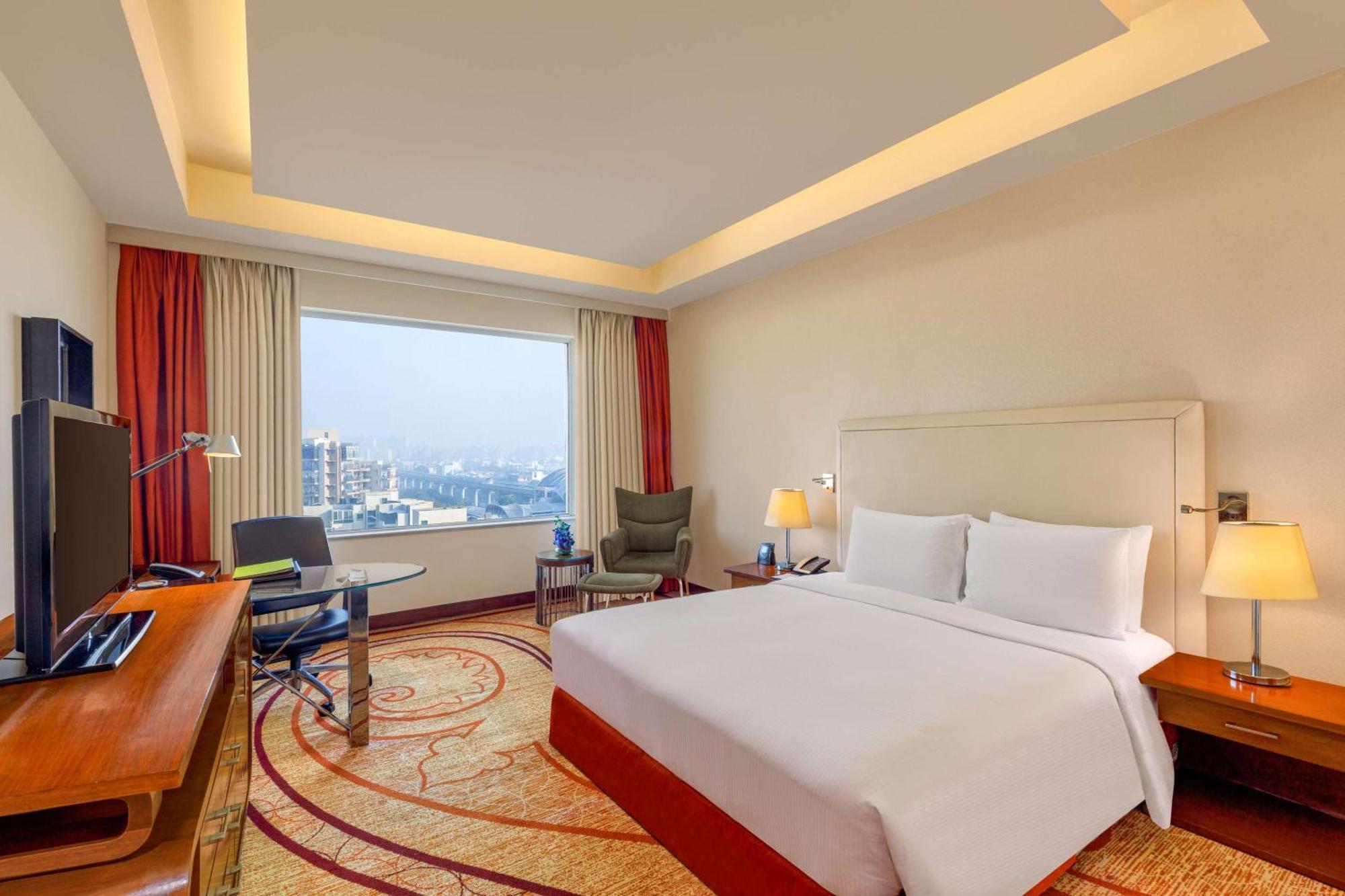 Doubletree By Hilton Gurgaon New Delhi Ncr Hotel Bagian luar foto