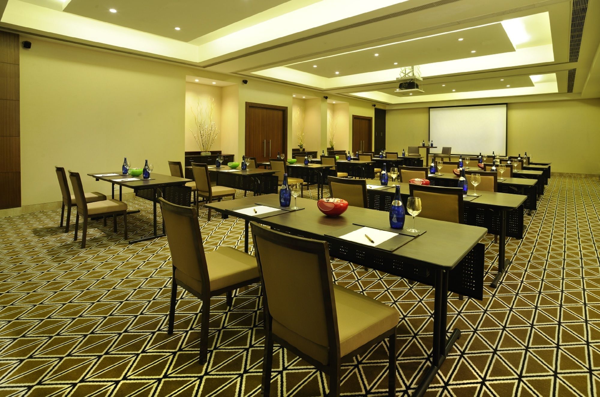 Doubletree By Hilton Gurgaon New Delhi Ncr Hotel Bisnis foto
